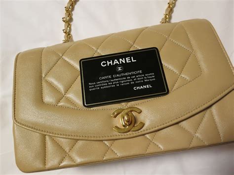 chanel handbag no 7244764 white and black